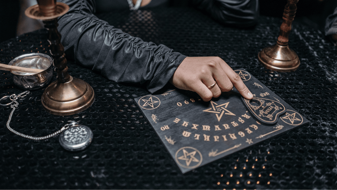 Messages from the Other Side: Life-Changing Mediumship Experiences